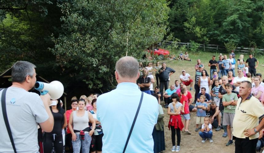 The planned HPPs would violate the residents' basic human rights © Center for Environment