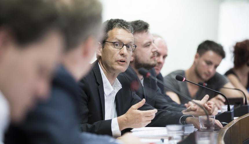 EuroNatur CEO Gabriel Schwaderer describes the threats to Balkan rivers as a result of massive hydropower development. © Jason Alden/Patagonia