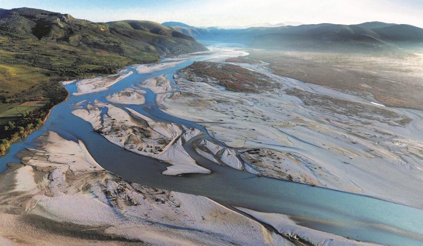 The Vjosa is the last big wild river in Europe outside Russia. In this section of the river alone, scientists found 132 animal species within just one week. © Gregor Šubic