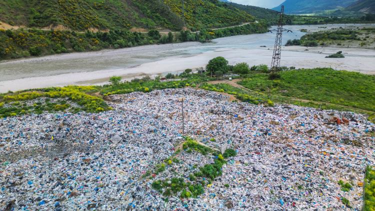 Tepelene Municipality Dump. © Joshua.D.Lim